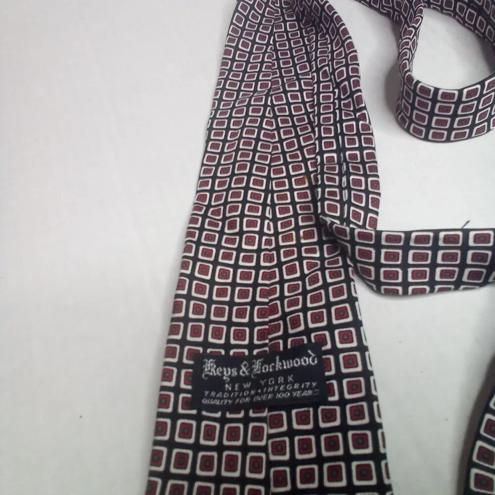 Reys & Rockwood Tie Necktie 100% Silk Black Red